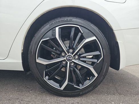 Used 2023 Nissan Altima 2.5 SR w/ SR Premium Package FWD image 38