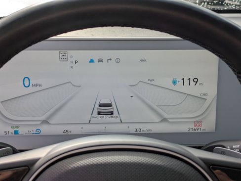 Used 2023 Hyundai Ioniq 5 Limited image 17