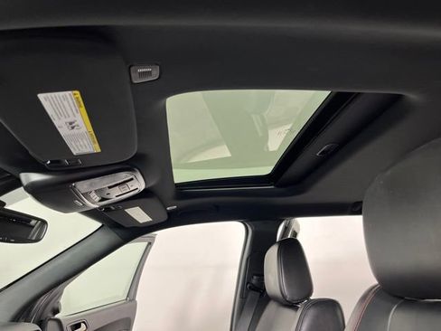 Used 2024 Dodge Durango GT RWD image 35