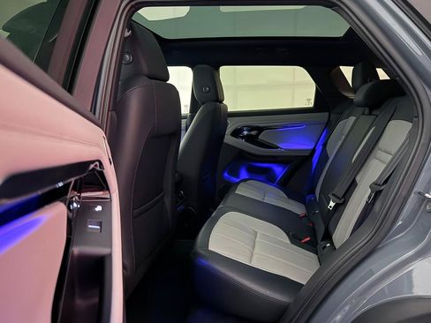 Used 2020 Land Rover Range Rover Evoque First Edition AWD/4WD image 22