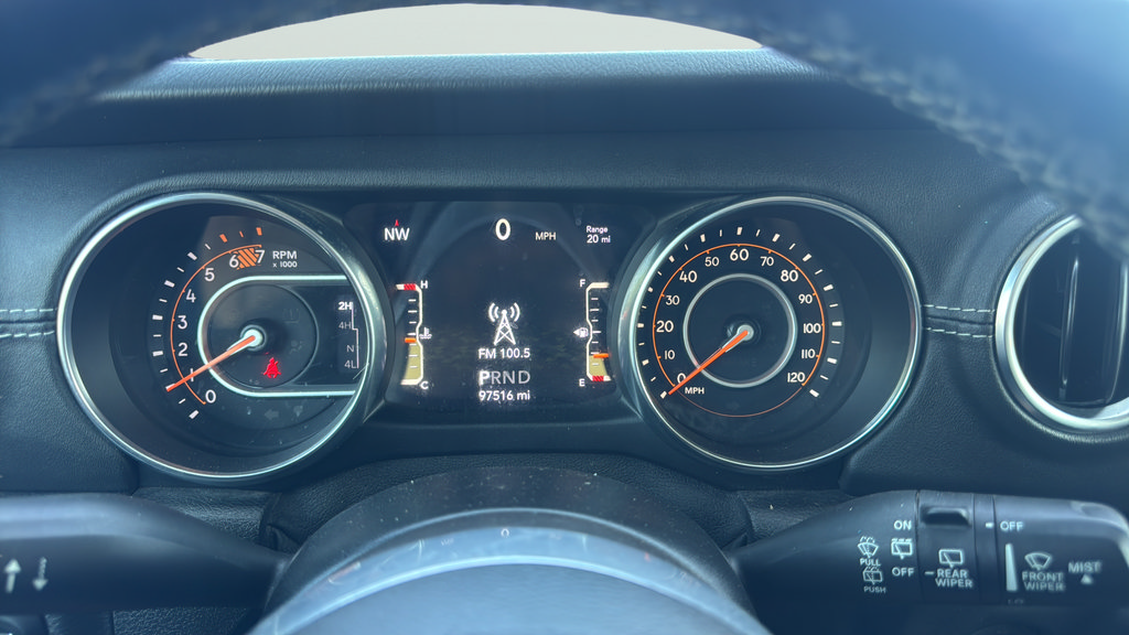 Used 2020 Jeep Wrangler Unlimited Sahara AWD/4WD image 29