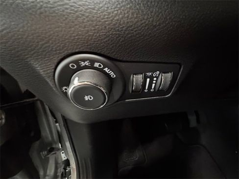 New 2026 Jeep Compass Limited image 21