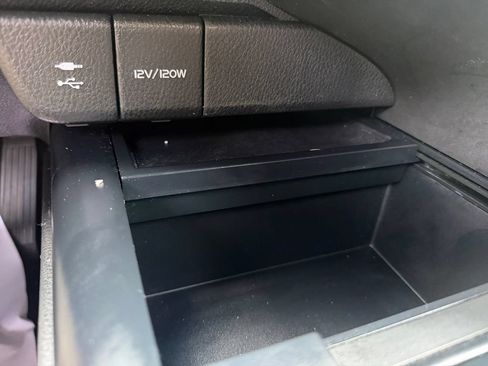 Used 2018 Toyota Camry LE FWD image 19