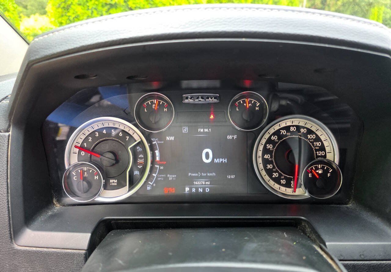 Used 2018 RAM 2500 Laramie w/ Sport Appearance Group AWD/4WD image 18