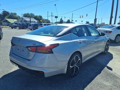 Used 2023 Nissan Altima 2.5 SR
