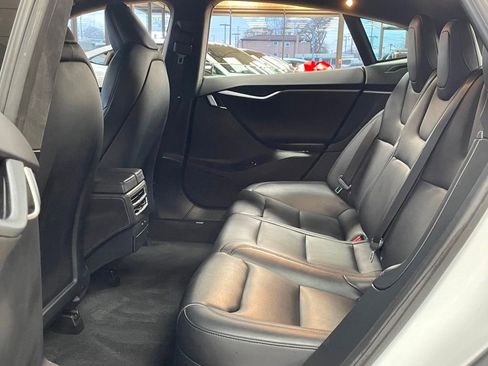Used 2020 Tesla Model S Long Range Plus image 15