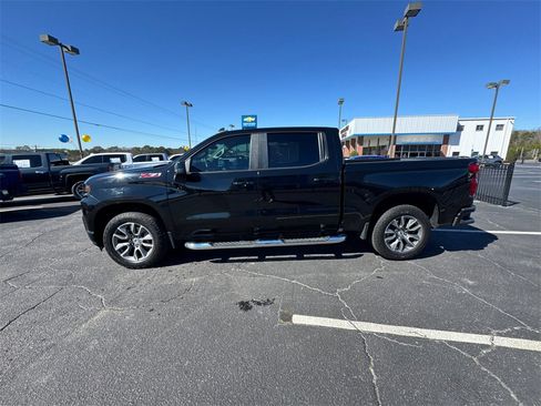 Used 2021 Chevrolet Silverado 1500 RST image 9