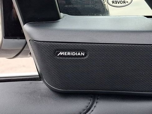 Used 2023 Land Rover Range Rover SE image 28