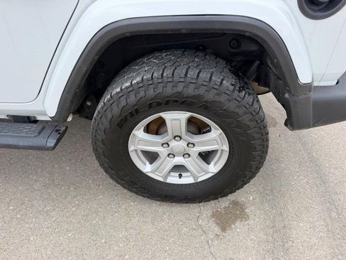 Used 2019 Jeep Wrangler Unlimited Sport S AWD/4WD image 6