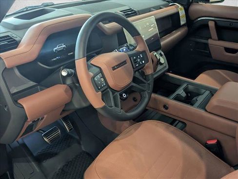 New 2026 Land Rover Defender 110 OCTA image 3
