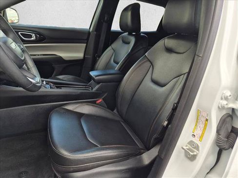 Used 2024 Jeep Compass Limited AWD/4WD image 15