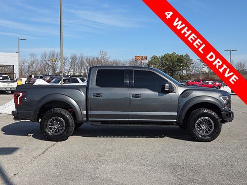 Used 2019 Ford F150 Raptor w/ Equipment Group 802A Luxury image 6