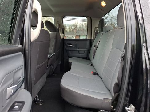 Used 2024 RAM 1500 Classic SLT AWD/4WD image 10