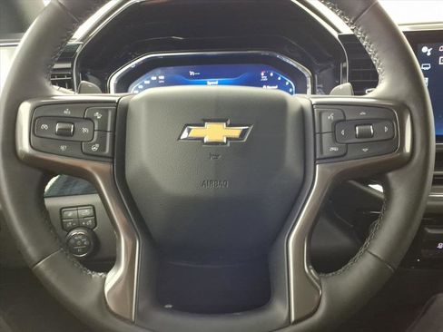 Used 2023 Chevrolet Silverado 1500 High Country image 18