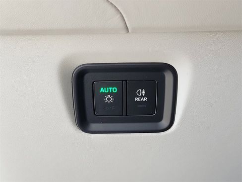 New 2026 Porsche Cayenne image 37