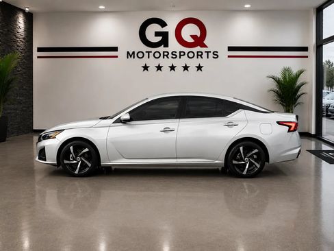 Used 2023 Nissan Altima 2.5 S FWD image 4