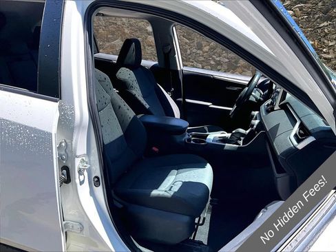 Used 2020 Toyota RAV4 XLE w/ Convenience Package AWD/4WD image 7
