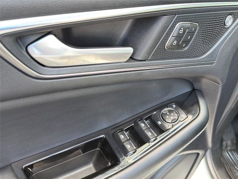 Used 2020 Ford Edge ST w/ Cold Weather Package AWD/4WD image 29