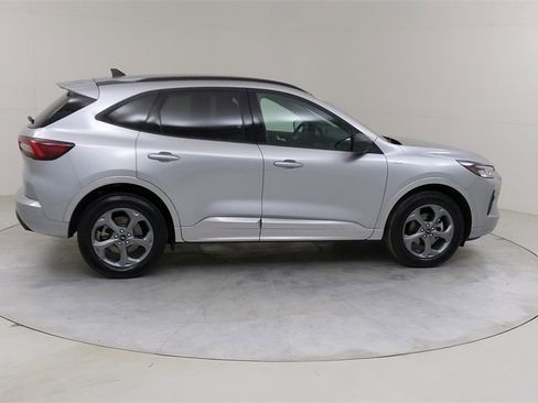 Certified 2023 Ford Escape ST-Line w/ Tech Pack #1 image 12