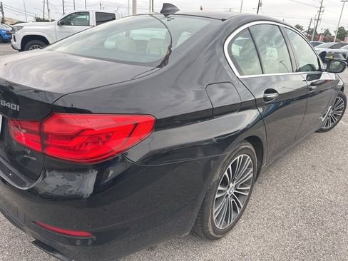 Used 2017 BMW 540i image 2
