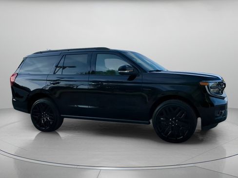 New 2026 Ford Expedition Platinum image 38
