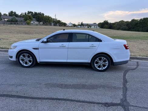 Used 2015 Ford Taurus SEL w/ Equipment Group 201A image 1
