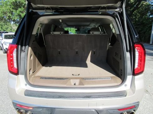 Used 2021 GMC Yukon XL Denali w/ Denali Premium Package RWD image 40