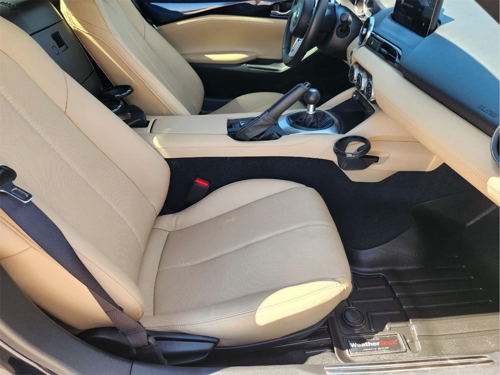 Used 2025 MAZDA MX-5 Miata RF Grand Touring RWD image 14