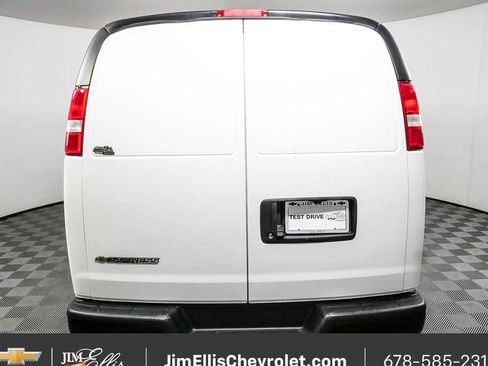 Certified 2025 Chevrolet Express 2500 w/ Driver Convenience Package RWD image 21
