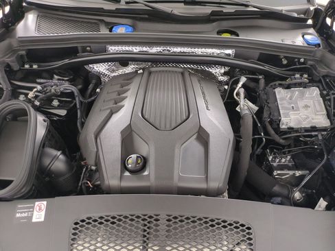 New 2026 Porsche Macan AWD/4WD image 28