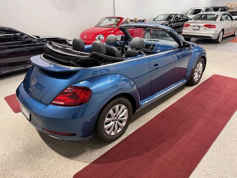 Used 2019 Volkswagen Beetle 2.0T S FWD image 13