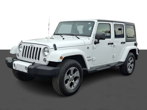 Used 2016 Jeep Wrangler Unlimited Sahara w/ Dual Top Group image 3