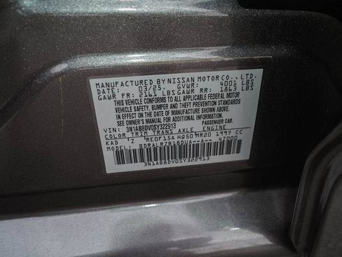 Used 2025 Nissan Sentra SR FWD image 38