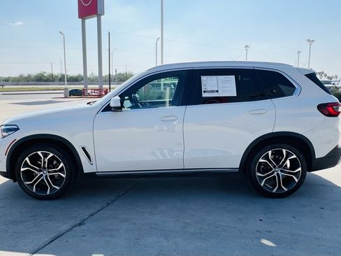 Used 2022 BMW X5 sDrive40i w/ Parking Assistance Package image 4