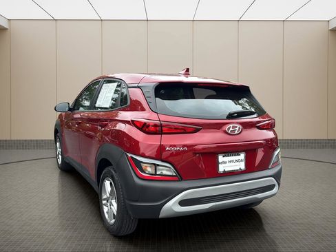 Certified 2023 Hyundai Kona SE FWD image 3