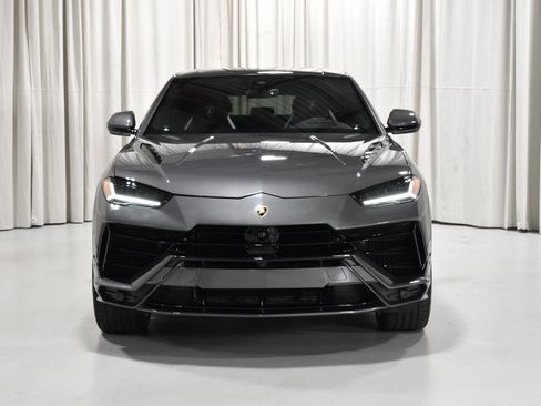 Used 2024 Lamborghini Urus S AWD/4WD image 2