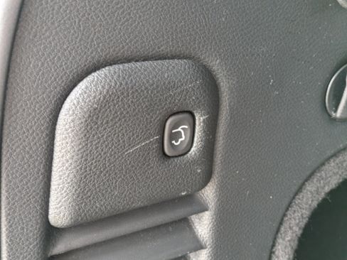 Used 2018 Jeep Grand Cherokee Laredo image 13