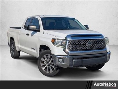 Used 2019 Toyota Tundra SR5 w/ SR5 Upgrade Package