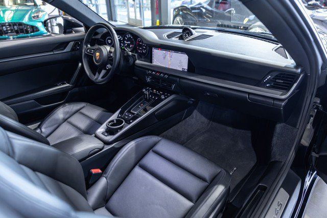 Used 2020 Porsche 911 Carrera 4S AWD/4WD image 17