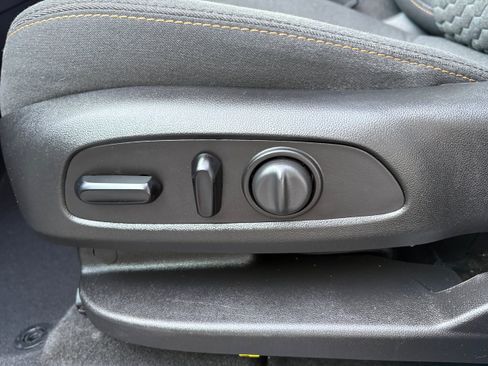 Used 2018 Chevrolet Equinox LT AWD/4WD image 35
