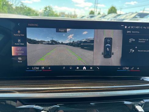 Used 2025 BMW X7 xDrive40i AWD/4WD image 15