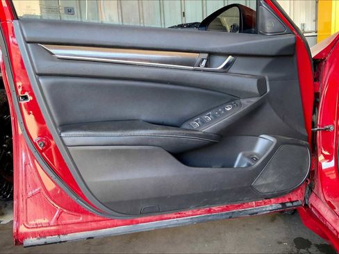 Used 2018 Honda Accord Sport image 20