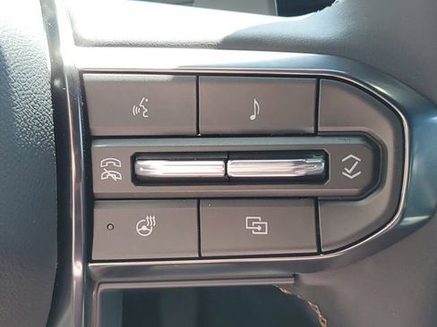 New 2026 GMC Acadia AT4 w/ LPO, Floor Liner Package AWD/4WD image 13