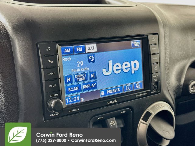 Used 2012 Jeep Wrangler Unlimited Rubicon AWD/4WD image 16