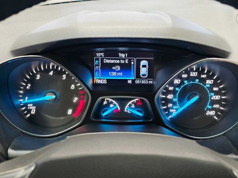 Used 2016 Ford Escape SE w/ Leather Comfort Package AWD/4WD image 12