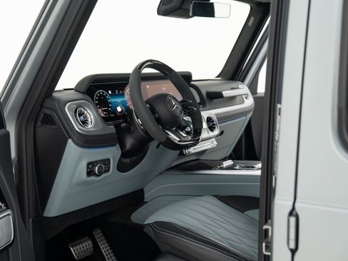 Used 2025 Mercedes-Benz G 63 AMG 4MATIC image 9