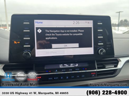 Used 2024 Toyota Sienna XLE image 22