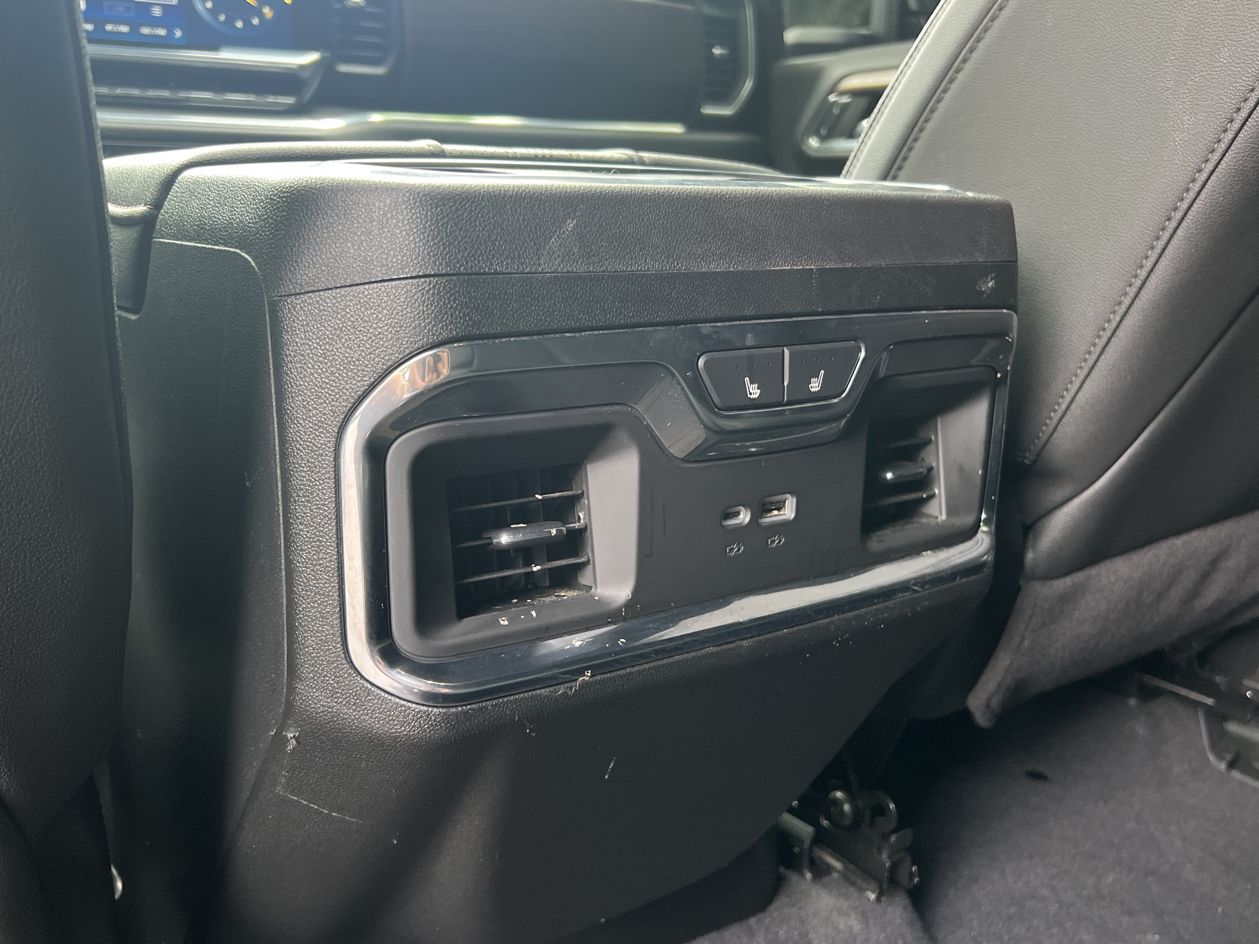 Certified 2024 Chevrolet Silverado 2500 High Country w/ High Country Premium Package AWD/4WD image 25