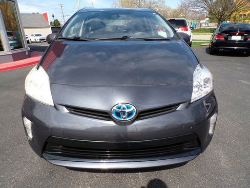 Used 2013 Toyota Prius Three image 2
