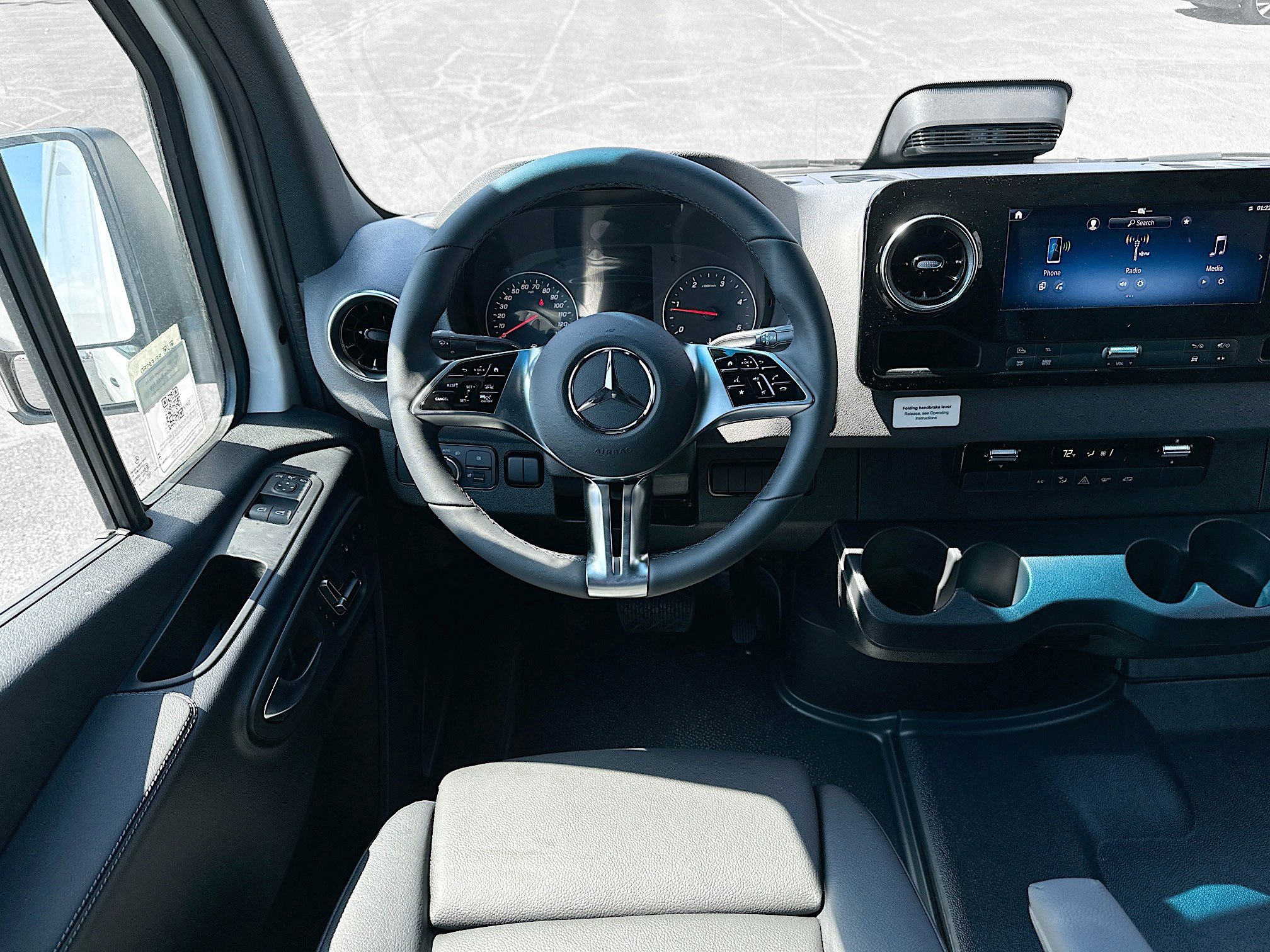 New 2026 Mercedes-Benz Sprinter 2500 image 21